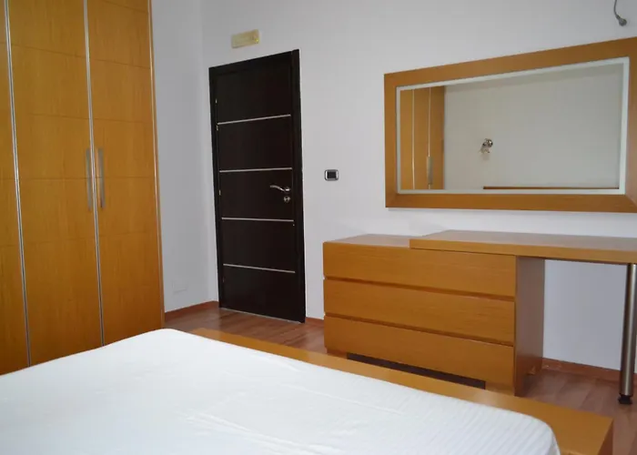 Penthouse Terrace De Luxe 4 Bedrooms Vlorë