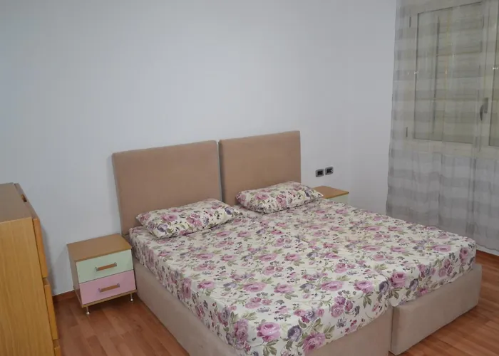 Penthouse Terrace De Luxe 4 Bedrooms * Vlorë