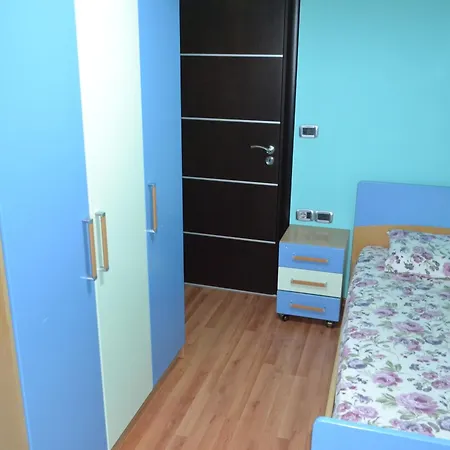 Penthouse Terrace View 4Br Apt In The Vlora Heart Appartamento