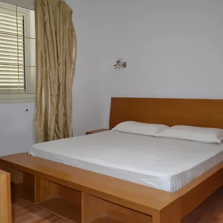 Penthouse Terrace View 4Br Apt In The Vlora Heart Appartamento