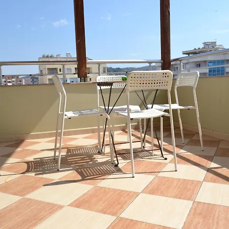 Penthouse Terrace View 4Br Apt In The Vlora Heart