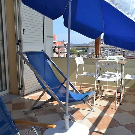 Appartamento Penthouse Terrace View 4Br Apt In The Vlora Heart *