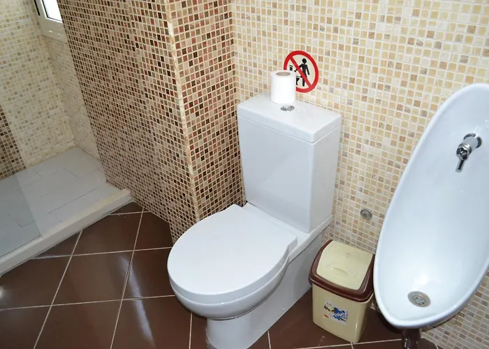 Penthouse Terrace De Luxe 4 Bedrooms * Vlorë